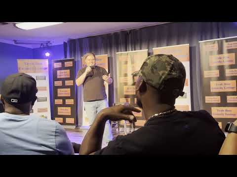 Stand up at Yeah Mon Comedy lounge 9-10-22