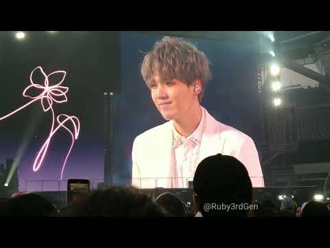 BTS SPEAK YOURSELF in Chicago Soldier Field 190511 Fancam 1080p
