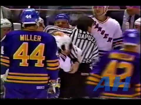 NHL Nov. 26, 1990 Mike Gartner,NYR v Rob Ray,BUF New York Rangers Buffalo Sabres