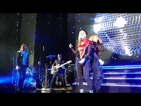 Bananarama - Stay (Shakespears Sister cover live at Sheffield 2017)