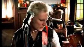 Green Day - One Of My Lies (official music video)