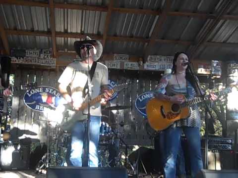 SARAH GAYLE MEECH (WITH STONEHONEY) - BLAME IT ON YOUR LYING CHEATING HEART - LUCKENBACH 10-30-2010