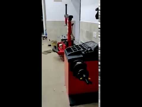 Wheel Alignment Machine