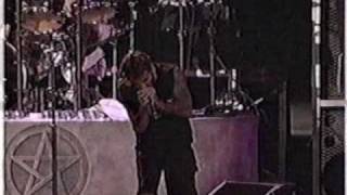 Godsmack - Time Bomb (Live) - Ozzfest 2000