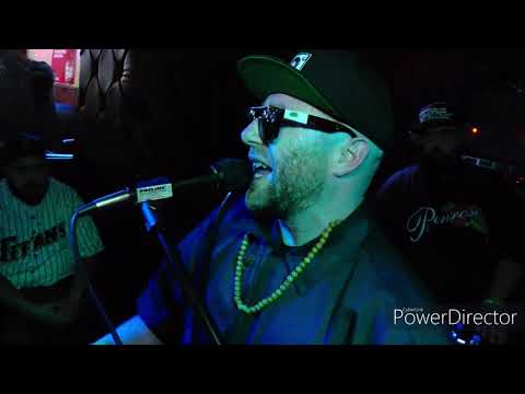 Diamond Ortiz Live at 2js