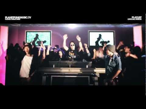 Sam Walkertone feat. Selam Araya - Hot in Here (CombiNation Video Edit)