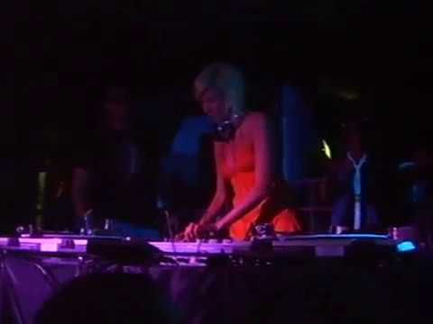 Milana Wave -  Fire On Dancefloor Party