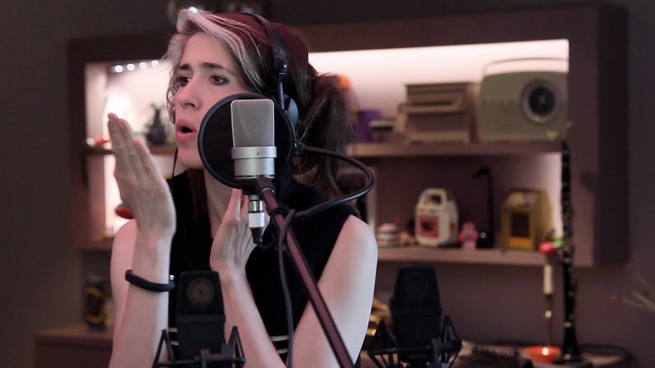 Imogen Heap: Box Of Tricks - YouTube