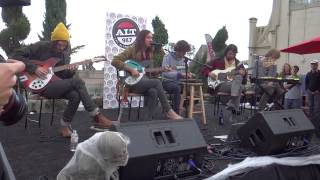 Tame Impala - 01 - Why Won&#39;t You Make Up Your Mind? @ 987fm Penthouse (2013/10/28 Hollywood, CA)