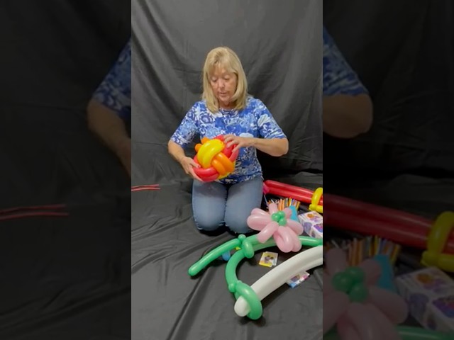 Vídeo relacionado con Tobar 38447 - Bola de aplastamiento Brillante, Varios diseños y Colores, pequeña
