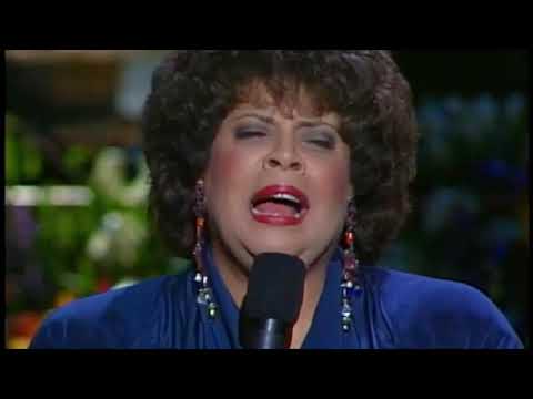 Patti Austin feat John Williams & Boston Pops Orchestra - "Smoke Gets In Your Eyes"