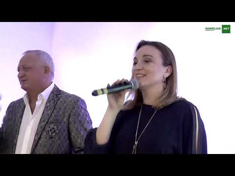 Dainuoja A.Bagdonavičienė ir Romas Bubnelis Nemunaityje Alytaus r. 2020 vasaris