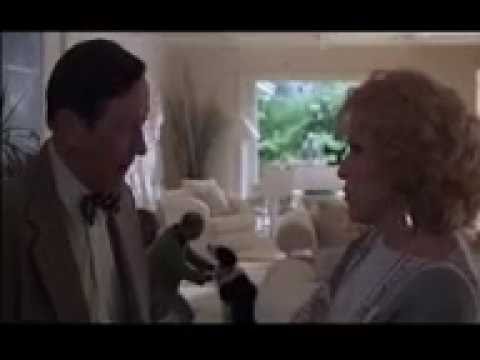 1986   Bette Midler   DOWN AND OUT IN BEVERLY HILLS    DOG THERAPIST