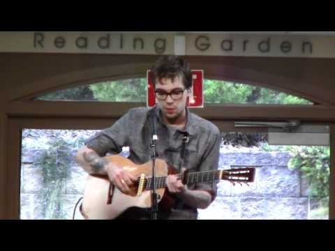 Justin Townes Earle " Bruce Springsteen cover - Racing in the﻿ Street "