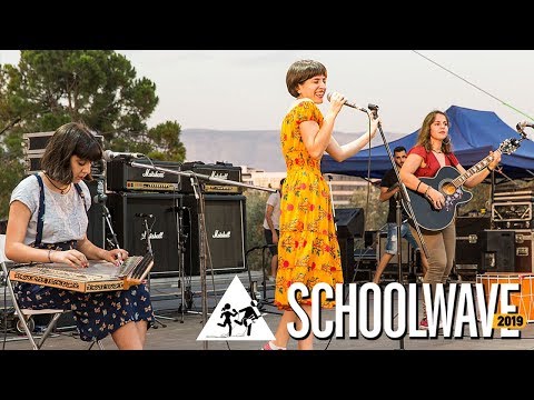 Συναυλία μουσικού σχολικού συγκροτήματος «[[#Γης Μαδιάμ#]]» – Απάνω στην τριανταφυλλιά (Παραδοσιακό Μακεδονίας), LIVE @ SCHOOLWAVE 2019