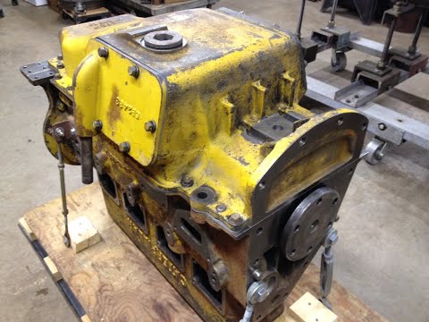 Caterpillar D2 #5J1113 Diesel Engine Assembly Ep.17: Gasket Trouble & Installing The Oil Pan