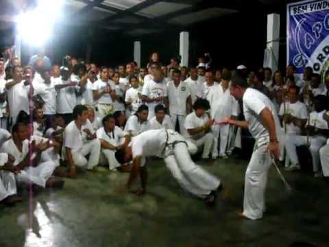 Capoerando 2012 Capoeira Cordao de Ouro