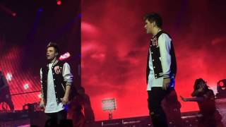 Stereo Kicks - Everybody/Rock Your Body/Backstreets Back (Aberdeen 01.03.15) FRONT ROW