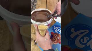 Download lagu Nutella Chocolate Bucket Dipping & Mixing mp3 Download lagu Nutella Chocolate Bucket Dipping & Mixing mp3