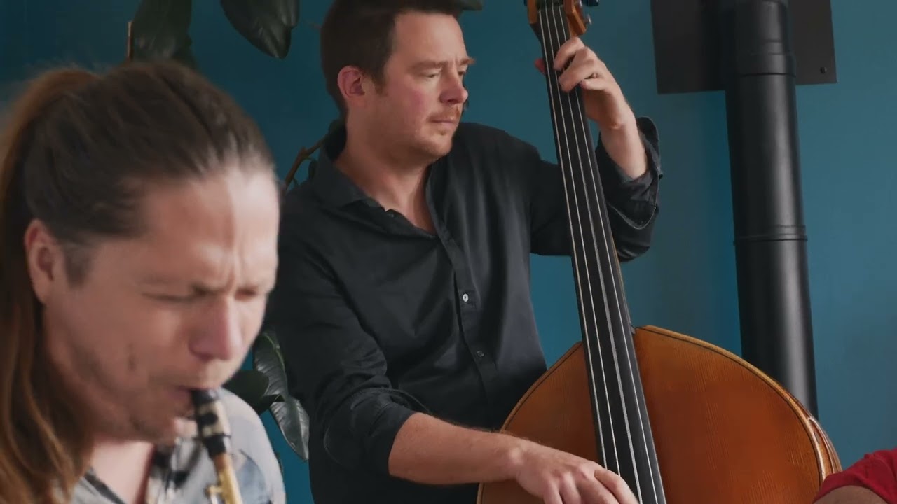 Louis Boudot trio invite Zdeněk Tománek - Segment
