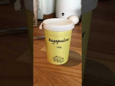 I køkkenet med Pia hvor der bages lækre havrekager