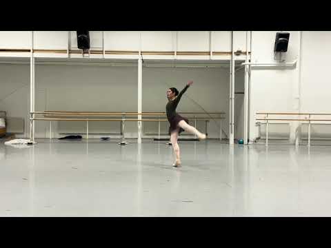Alice Hidalgo, class work + classical variation