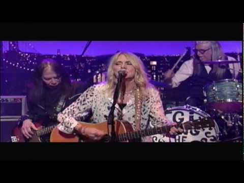 Pegi Young and the Survivors- Feel Just Like a Memory  Letterman 3-26-2013