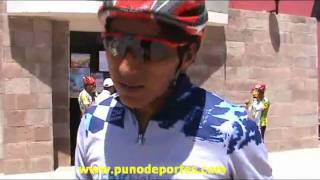 Percy Coaquira participante de la Vuelta al Lago Titicaca