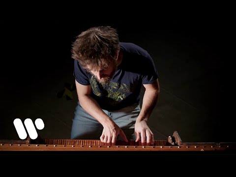 Jean Rondeau plays John Bull on original 16th-century virginal (Melancholy Pavan)