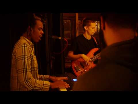 Oneironauts Music - Headphones On Live