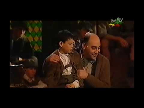 A zene az kell - VALAHOL EURÓPÁBAN - Kulka János (Operettszínház)