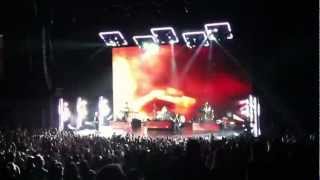 No Doubt "Looking  Hot" (Live) at the Gibson Amphitheatre 11/30/12
