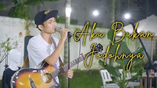 Download lagu AKU BUKAN JODOHNYA  TRI SUAKA COVER BY ADLANI RAMBE ZIDAN  ASTRONI SUAKA mp3