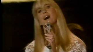 Olivia Newton-John - Twinkle Twinkle Little Star, Reach Out For Me (1991)
