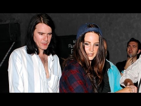 Lana Del Rey And Boyfriend Attend Courtney Love Troubadour Concert