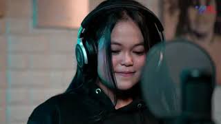 Download lagu Komplikasi video kalia siska jalan datar mp3