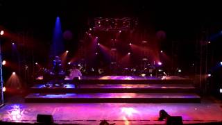 Robert Wells Dance Solo feat. Twiitch