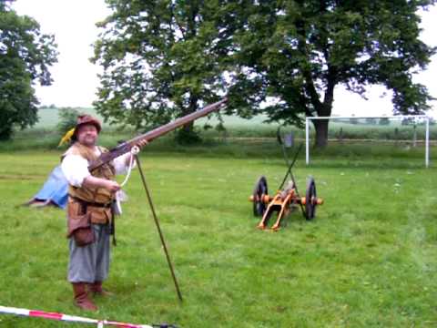 Luntenschlossbüchse und "Bescheid" in Aktion