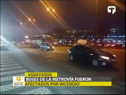 Buses de la Metrovía fueron afectados por incendio