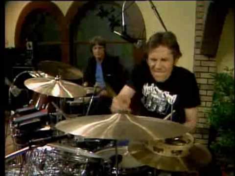 Levon Helm & The Cate Brothers Band - Sweet Peach Georgia Wine