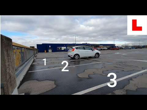 REVERSE BAY PARKING: With easy reference points