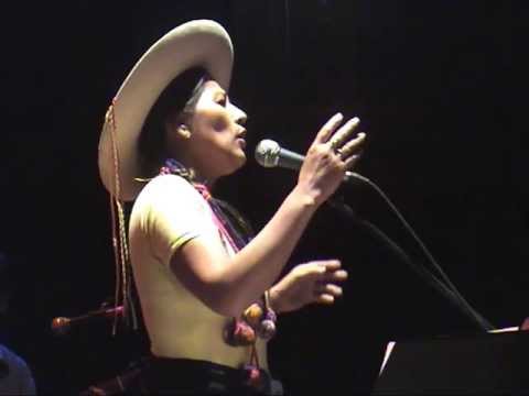 ORACIÓN AL SOL - MÓNICA PANTOJA - CANTO A LA AMERICA MORENA