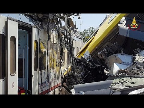 Vonatok rohantak egymásba Dél-Olaszországban