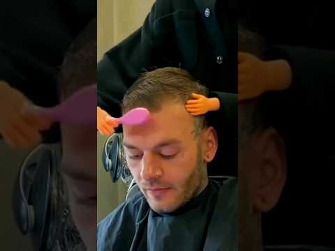 Barber Pranks Customer With Tiny Hands #funny #prank