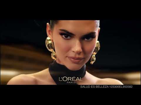 thumbnail video image 2 of Máscara de pestañas L'Oréal Voluminous Panorama lavable 701 blackest black 9.9 ml, 2 of 5