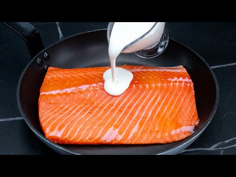 Depuis que j'ai vu cette recette, je cuis toujours le saumon à la poêle à la crème sure