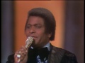 Kiss An Angel Good Mornin' de Charley Pride