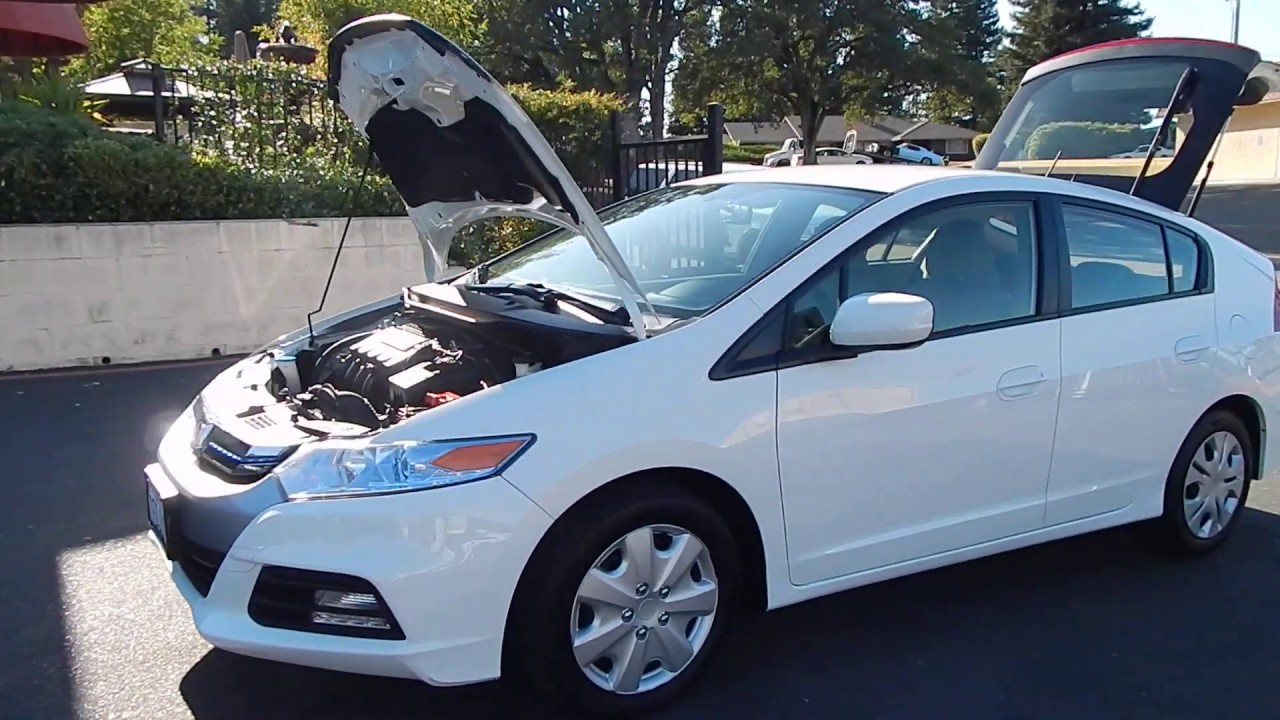 2014 Honda Insight Hybrid video overview and walk around.