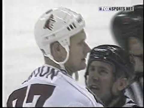 Chris Gratton (Phoenix Coyotes) vs. Byron Ritchie (Florida Panthers) October 15, 2003