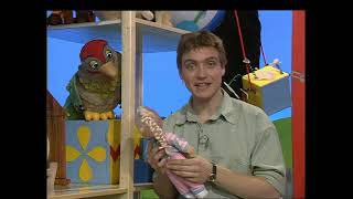 Download lagu Playdays: The Why Bird Stop: Q (1990) mp3